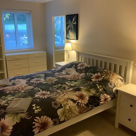 Quite And Cozy 2 Bedroom Apartment Γκάλγουεϊ Εξωτερικό φωτογραφία