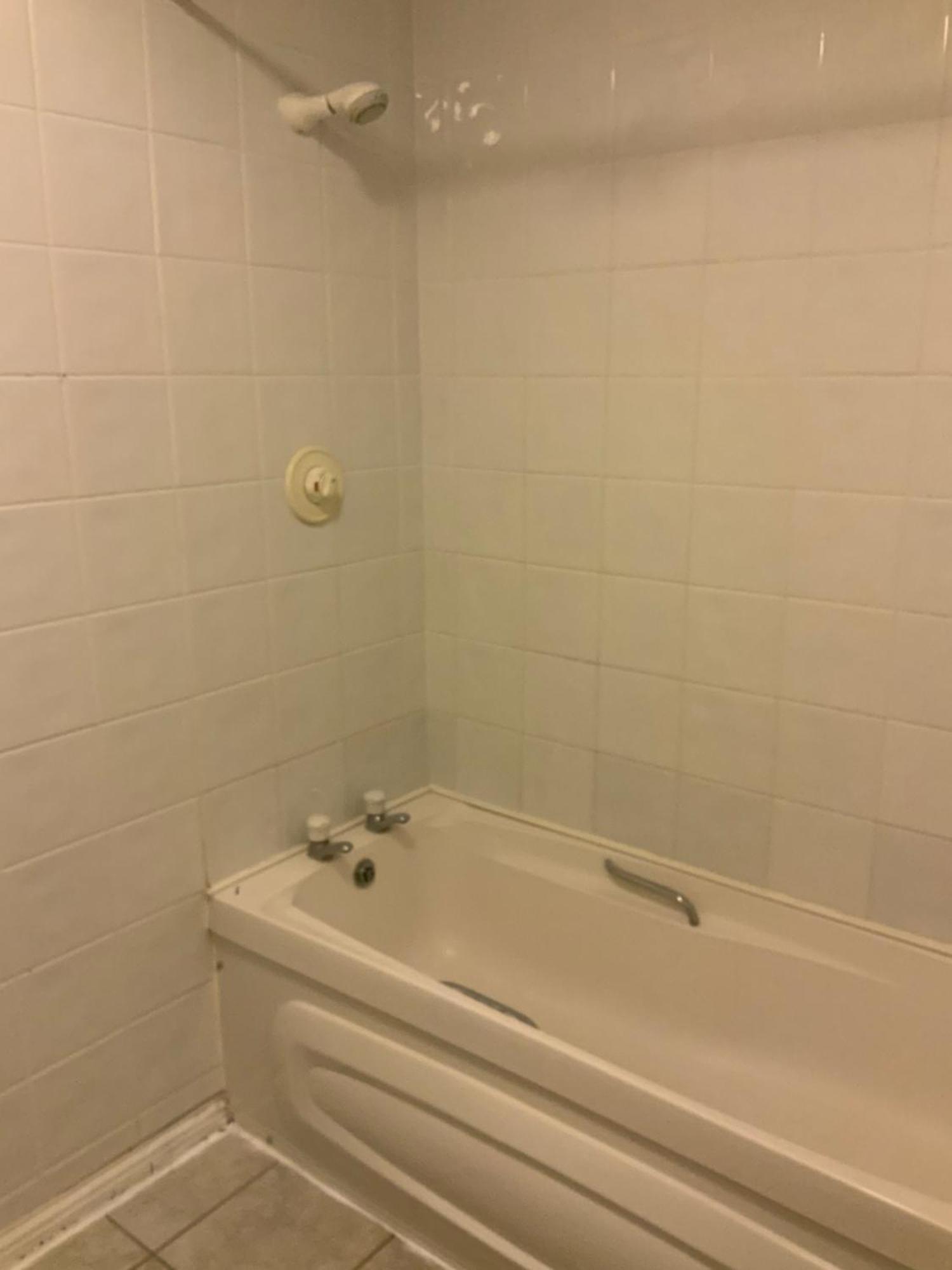 Quite And Cozy 2 Bedroom Apartment Γκάλγουεϊ Εξωτερικό φωτογραφία