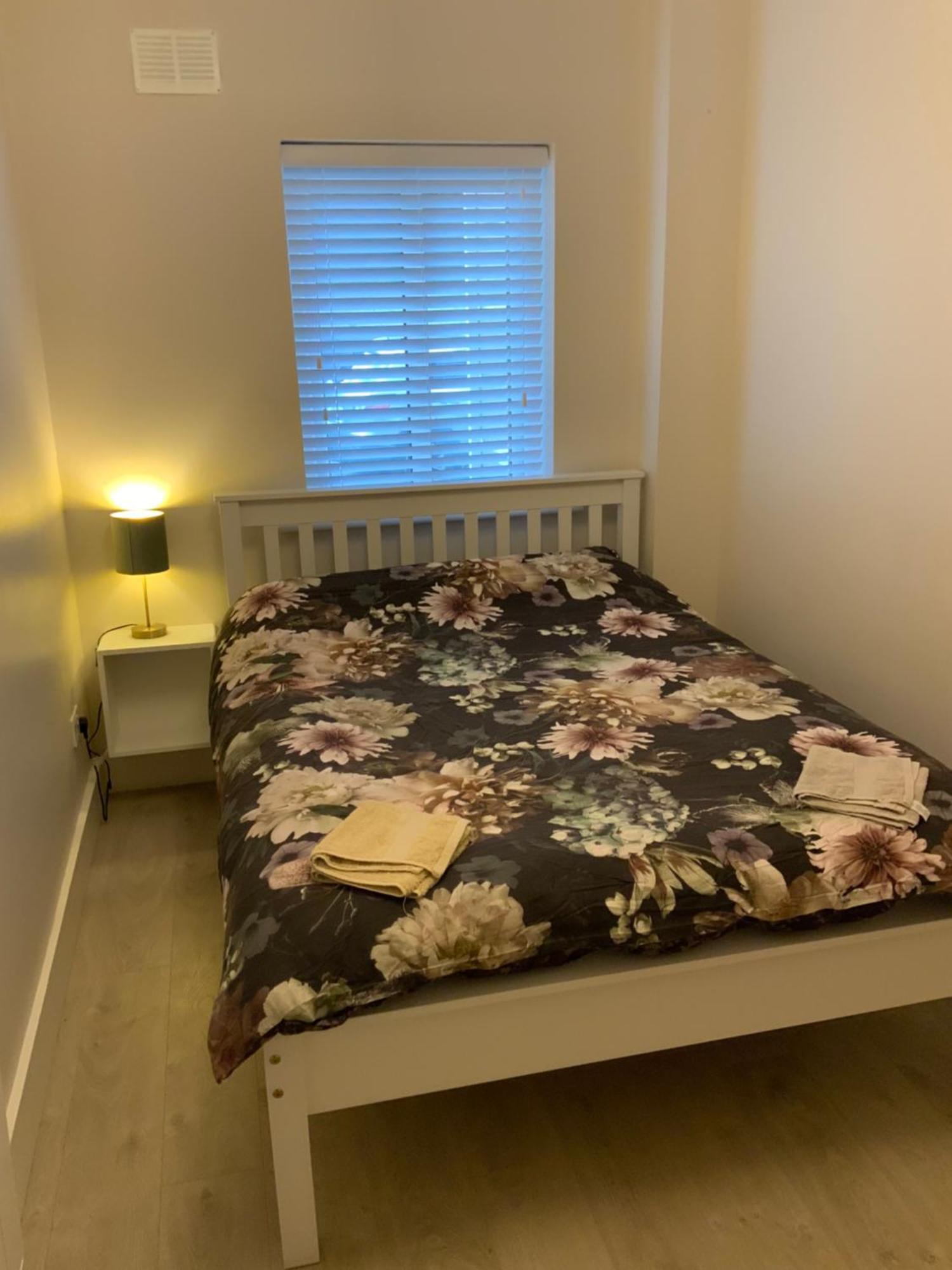 Quite And Cozy 2 Bedroom Apartment Γκάλγουεϊ Εξωτερικό φωτογραφία